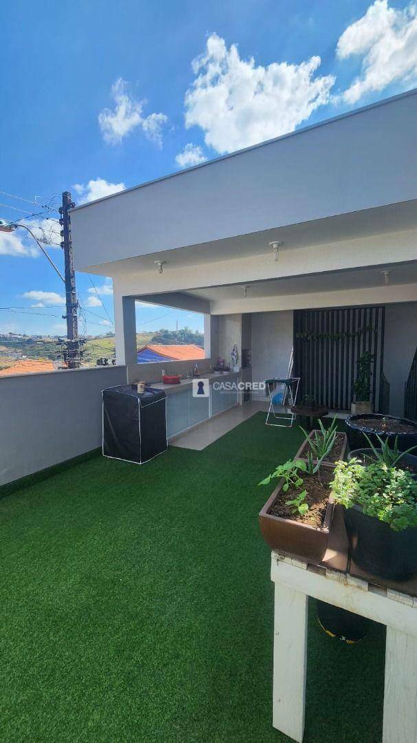Casa à venda com 3 quartos, 175m² - Foto 1