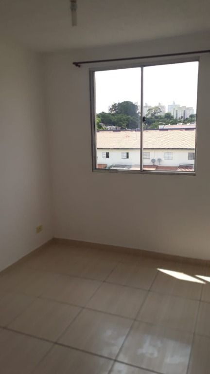 Apartamento para alugar com 2 quartos, 50m² - Foto 4