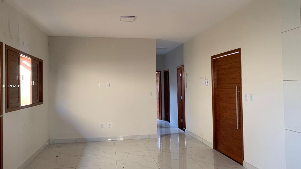 Casa à venda com 2 quartos, 180m² - Foto 9