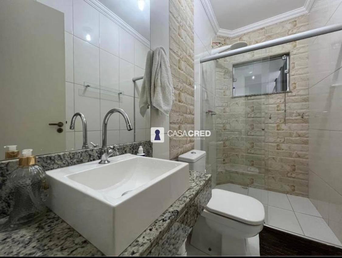 Casa à venda com 3 quartos, 220m² - Foto 11