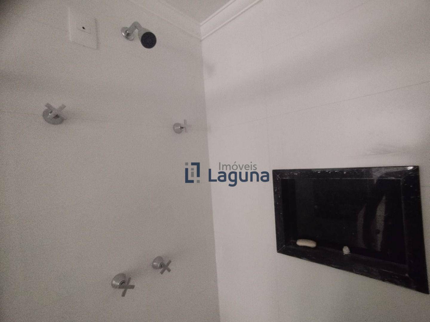 Apartamento para alugar com 1 quarto, 65m² - Foto 27