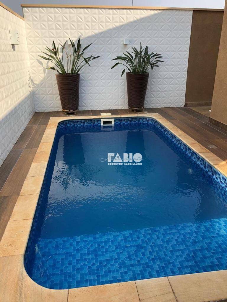 Casa de Condomínio à venda com 3 quartos, 177m² - Foto 1