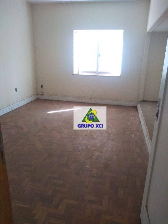 Casa para alugar com 3 quartos, 270m² - Foto 12