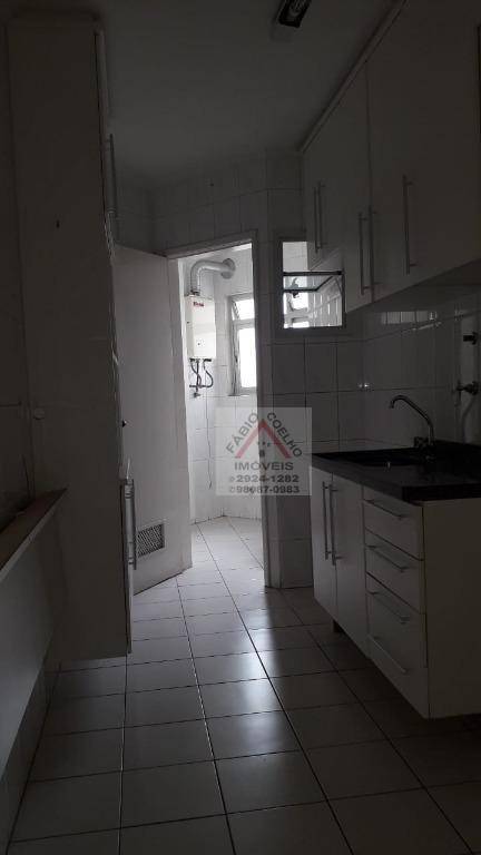 Apartamento à venda com 3 quartos, 71m² - Foto 13