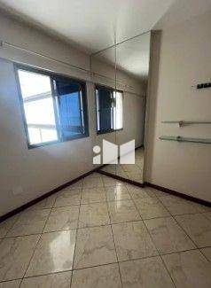 Apartamento para alugar com 3 quartos, 130m² - Foto 9