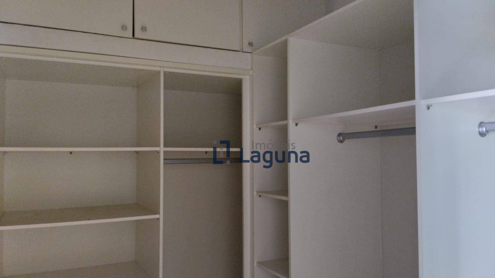 Apartamento para alugar com 4 quartos, 263m² - Foto 11