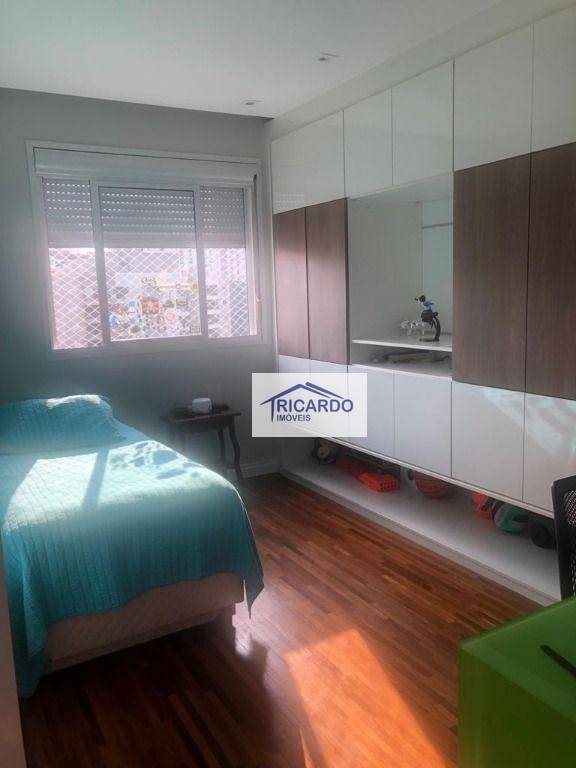 Apartamento à venda com 4 quartos, 223m² - Foto 10