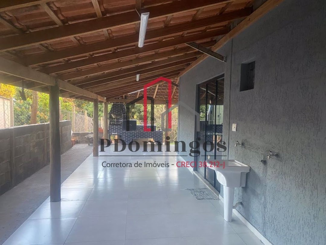 Fazenda à venda com 3 quartos, 272m² - Foto 2