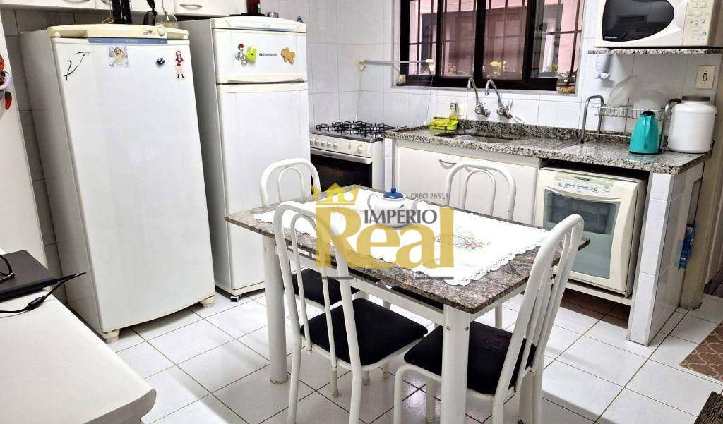 Sobrado à venda com 2 quartos, 106m² - Foto 2