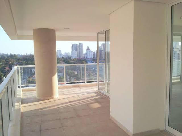 Apartamento à venda com 4 quartos, 219m² - Foto 1