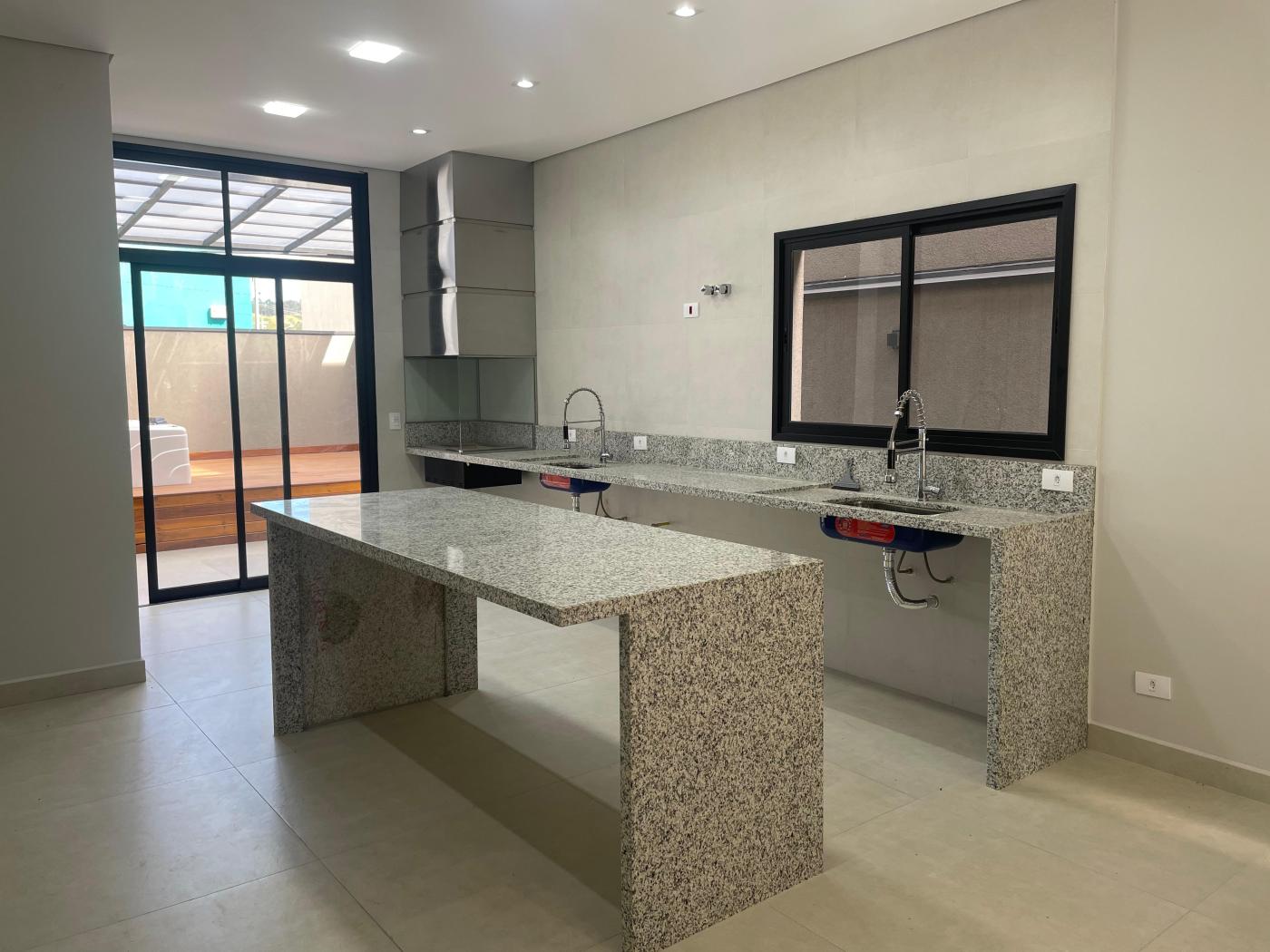 Casa à venda com 3 quartos, 140m² - Foto 4