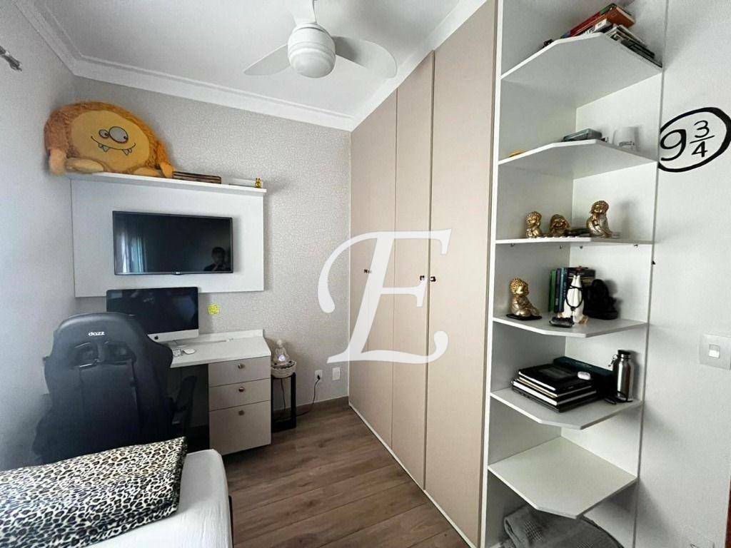 Apartamento para alugar com 3 quartos, 133m² - Foto 11