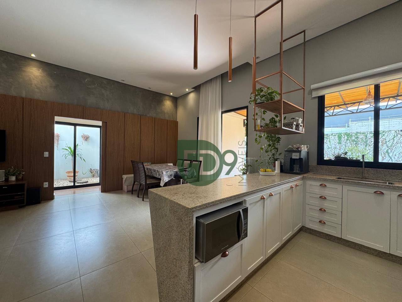 Casa à venda com 3 quartos, 148m² - Foto 7