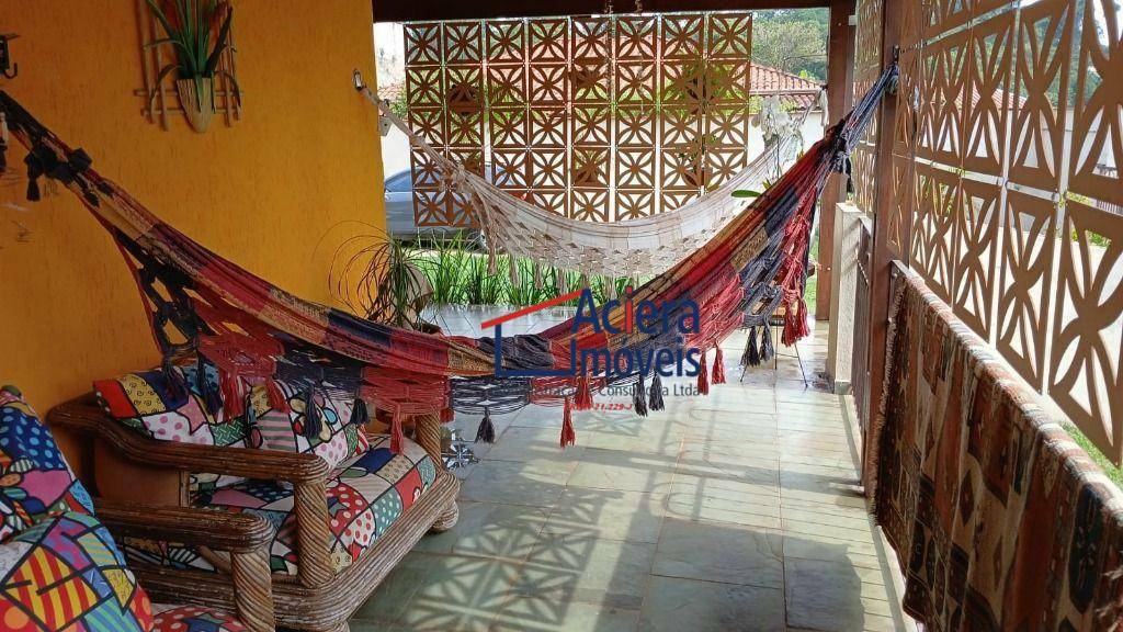 Casa de Condomínio à venda com 3 quartos, 217m² - Foto 35