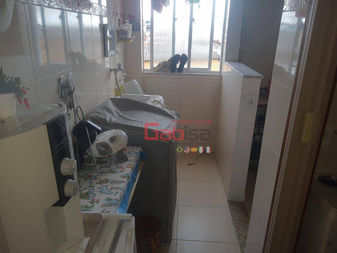 Apartamento à venda com 2 quartos, 80m² - Foto 2