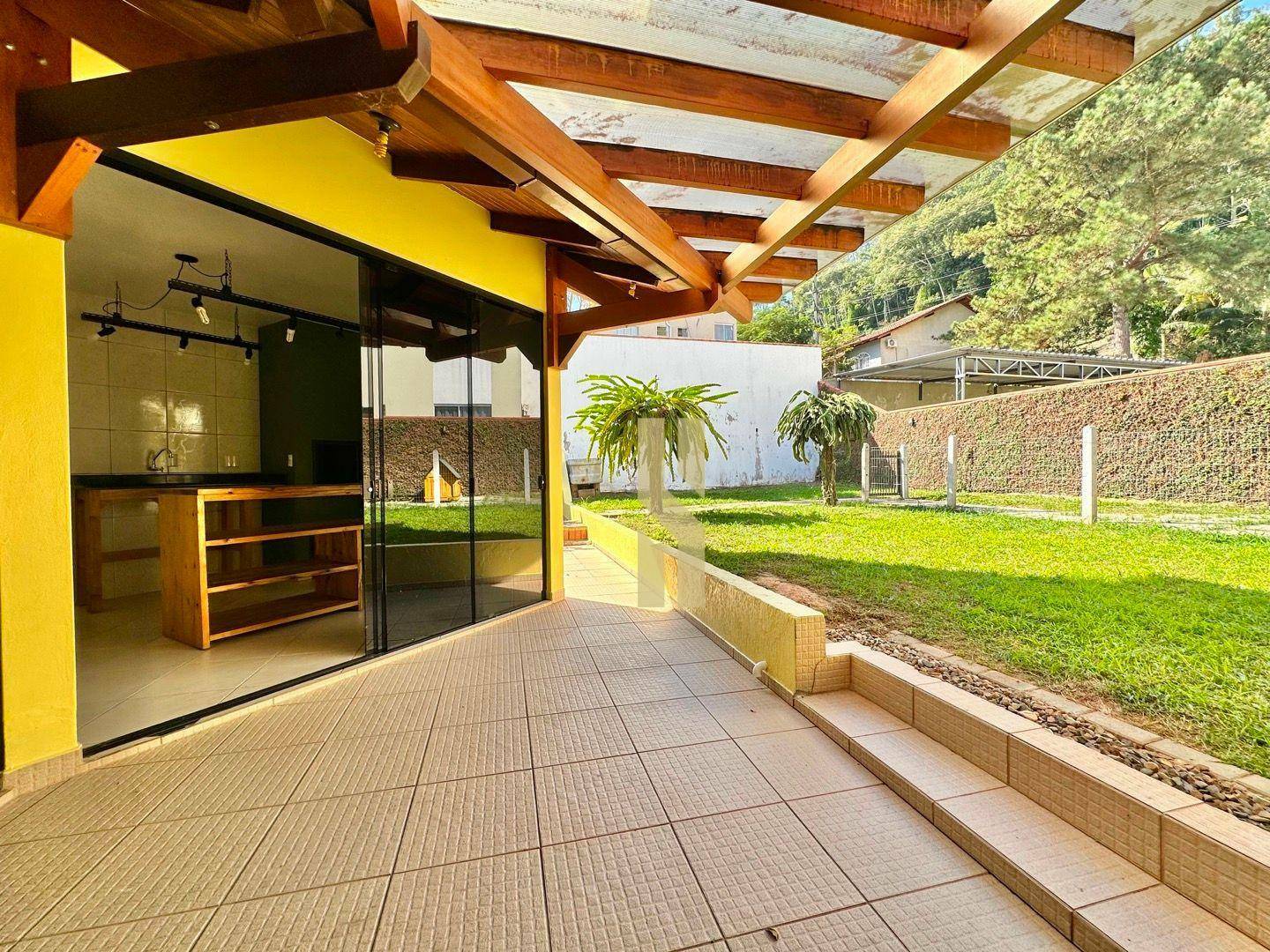 Casa à venda com 3 quartos, 280m² - Foto 11