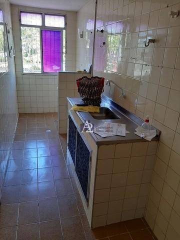 Apartamento à venda com 2 quartos, 58m² - Foto 2