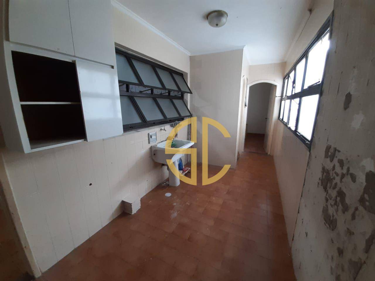 Apartamento à venda com 3 quartos, 168m² - Foto 8