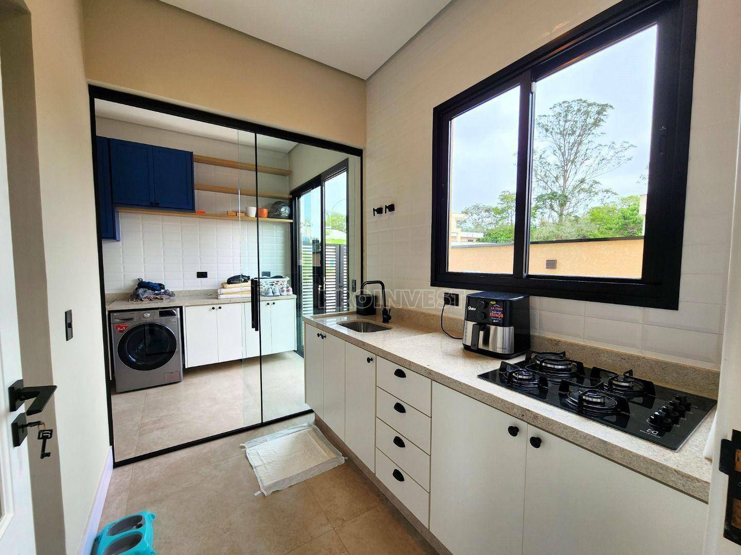 Casa de Condomínio à venda com 4 quartos, 380m² - Foto 33