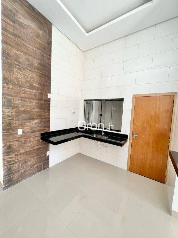 Casa à venda com 3 quartos, 100m² - Foto 3