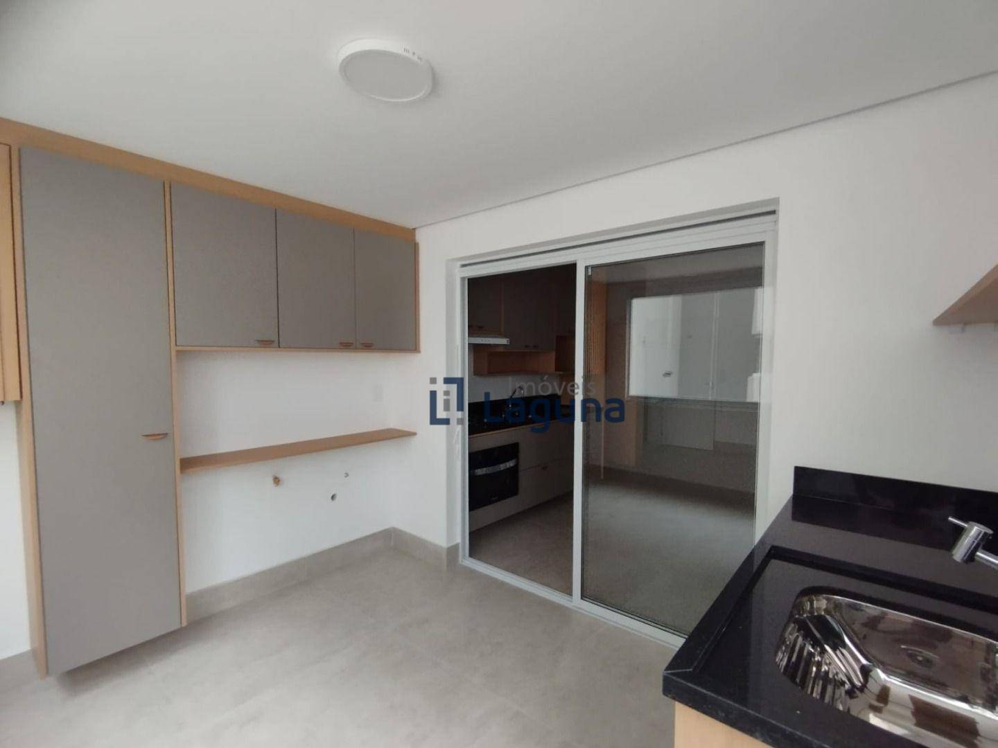 Apartamento para alugar com 2 quartos, 70m² - Foto 1