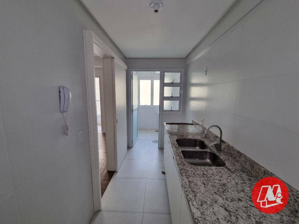 Apartamento para alugar com 1 quarto, 50m² - Foto 6