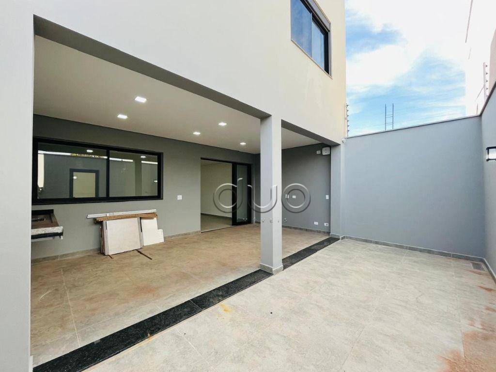 Casa à venda com 3 quartos, 235m² - Foto 12