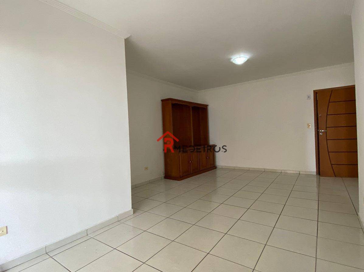 Apartamento à venda com 2 quartos, 90m² - Foto 4