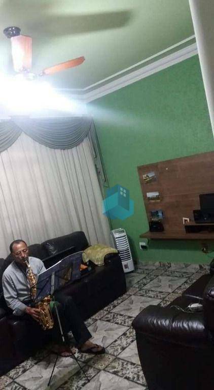 Casa à venda com 2 quartos, 75m² - Foto 5