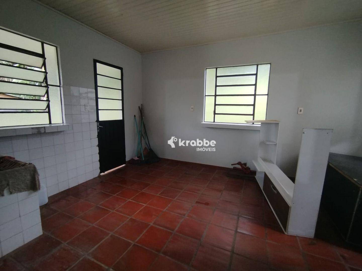 Casa à venda com 4 quartos, 140m² - Foto 11