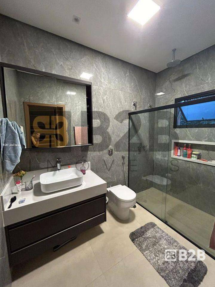 Casa à venda com 3 quartos, 300m² - Foto 15