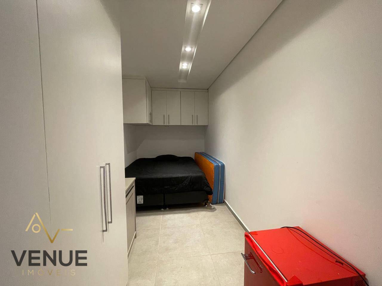 Casa de Condomínio à venda com 4 quartos, 300m² - Foto 38