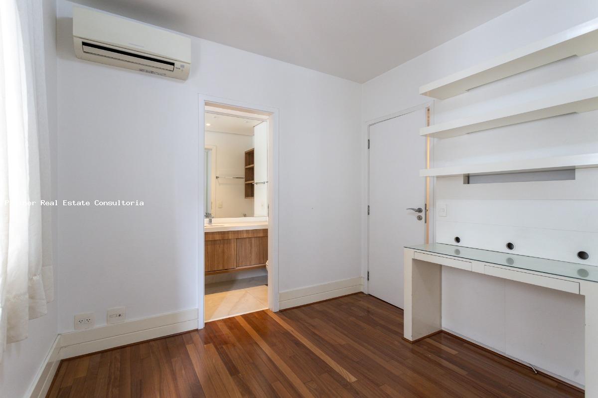 Apartamento à venda com 4 quartos, 222m² - Foto 19