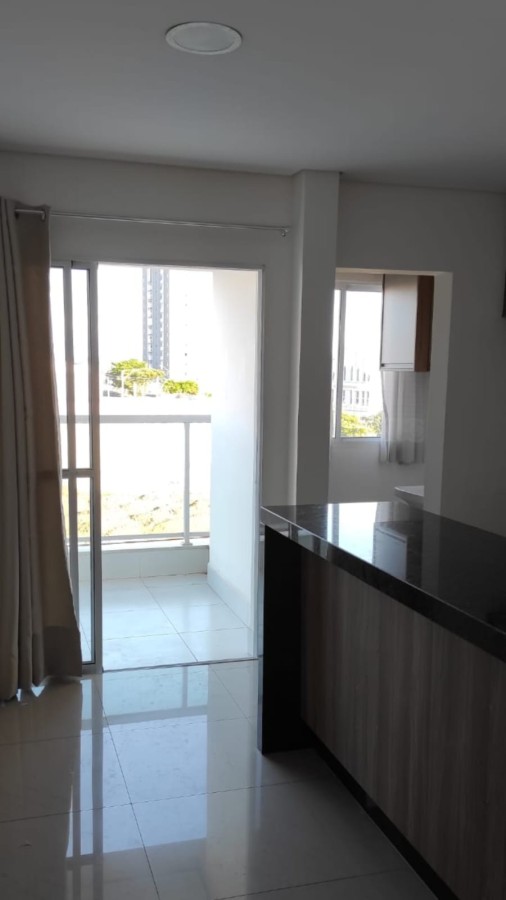 Apartamento à venda com 2 quartos, 74m² - Foto 1