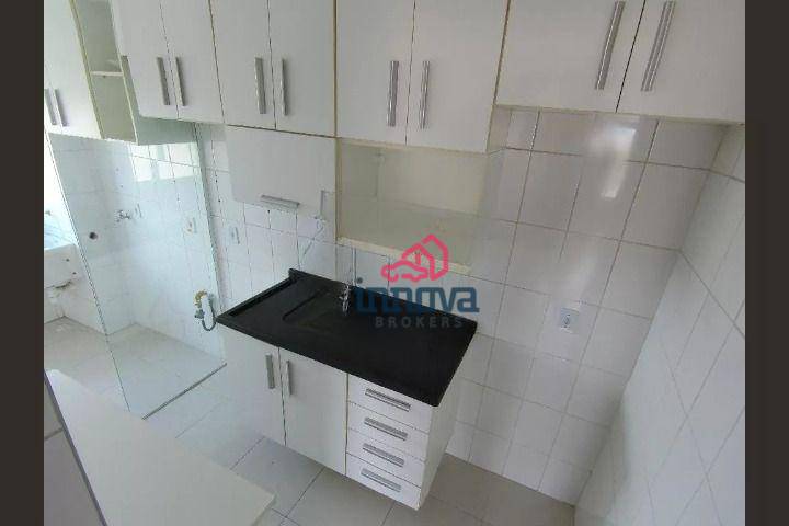Apartamento para alugar com 2 quartos, 45m² - Foto 12