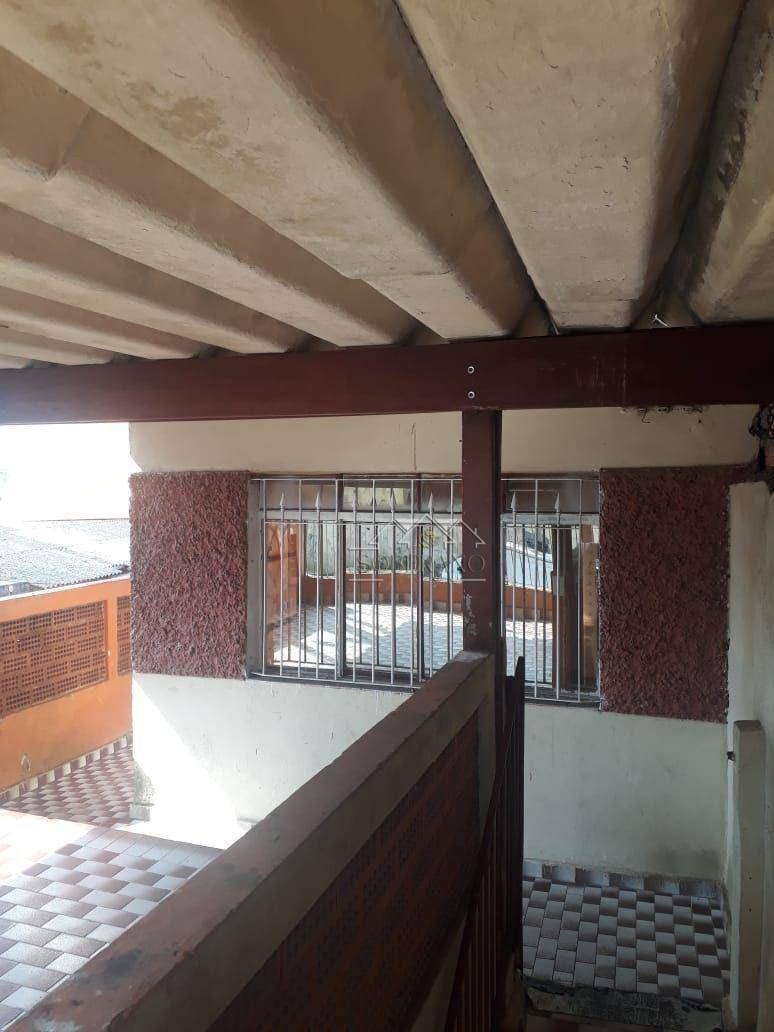 Sobrado à venda com 3 quartos, 300m² - Foto 12