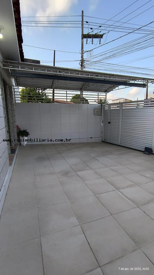 Casa à venda com 2 quartos, 56m² - Foto 3