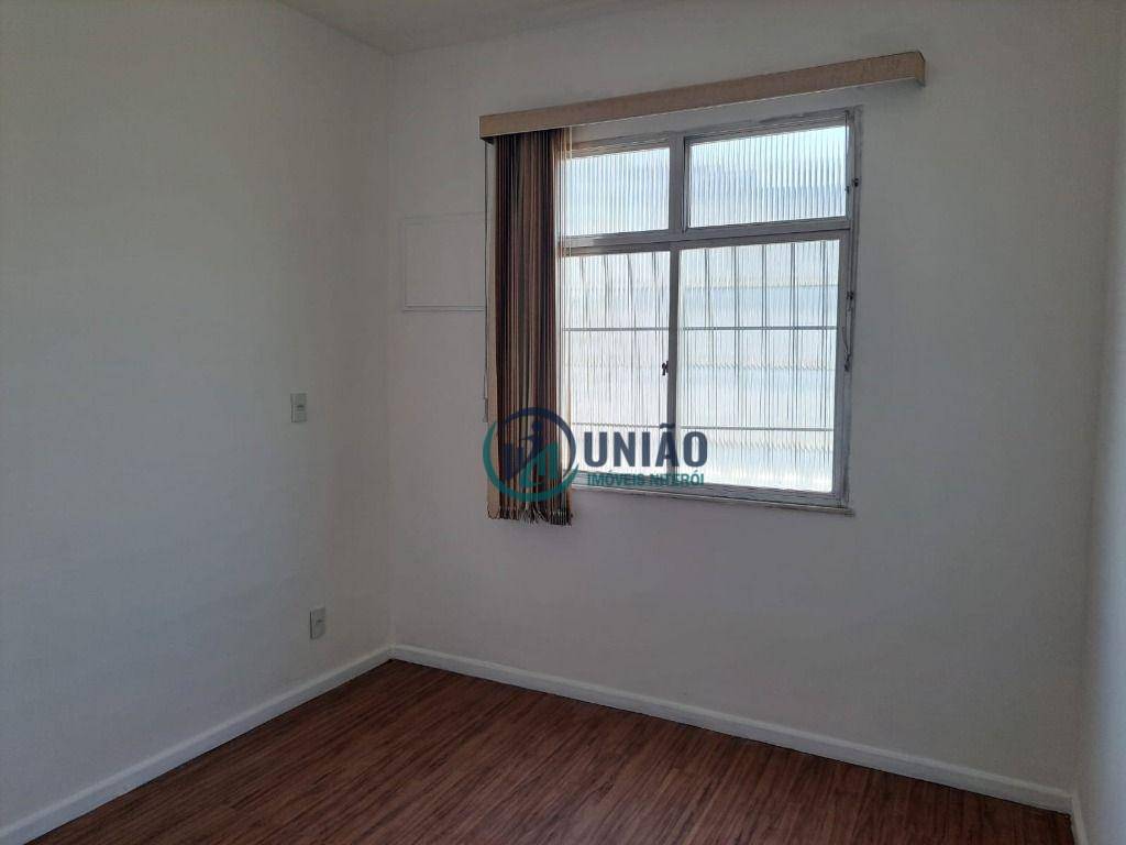 Apartamento à venda com 2 quartos, 75m² - Foto 5