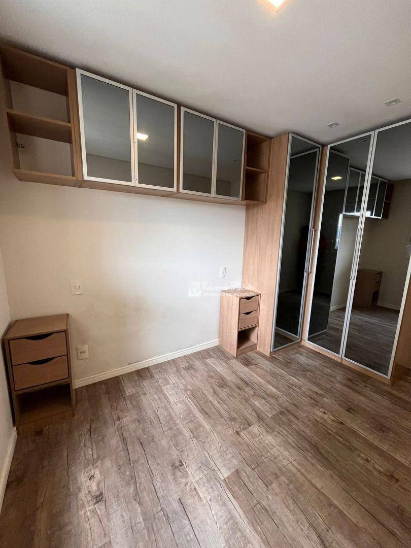 Apartamento à venda com 2 quartos, 65m² - Foto 17