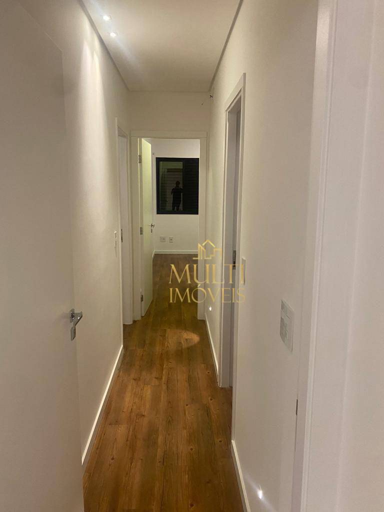 Apartamento à venda com 3 quartos, 157m² - Foto 4