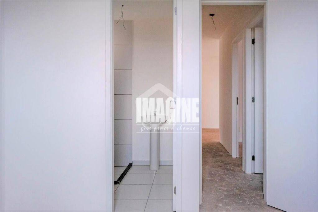 Apartamento à venda com 3 quartos, 60m² - Foto 17