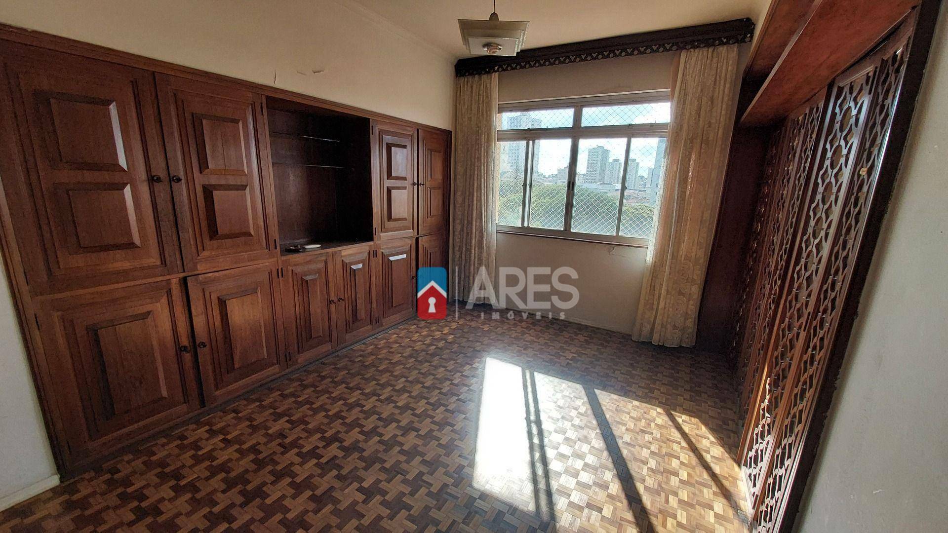 Apartamento para alugar com 3 quartos, 170m² - Foto 3