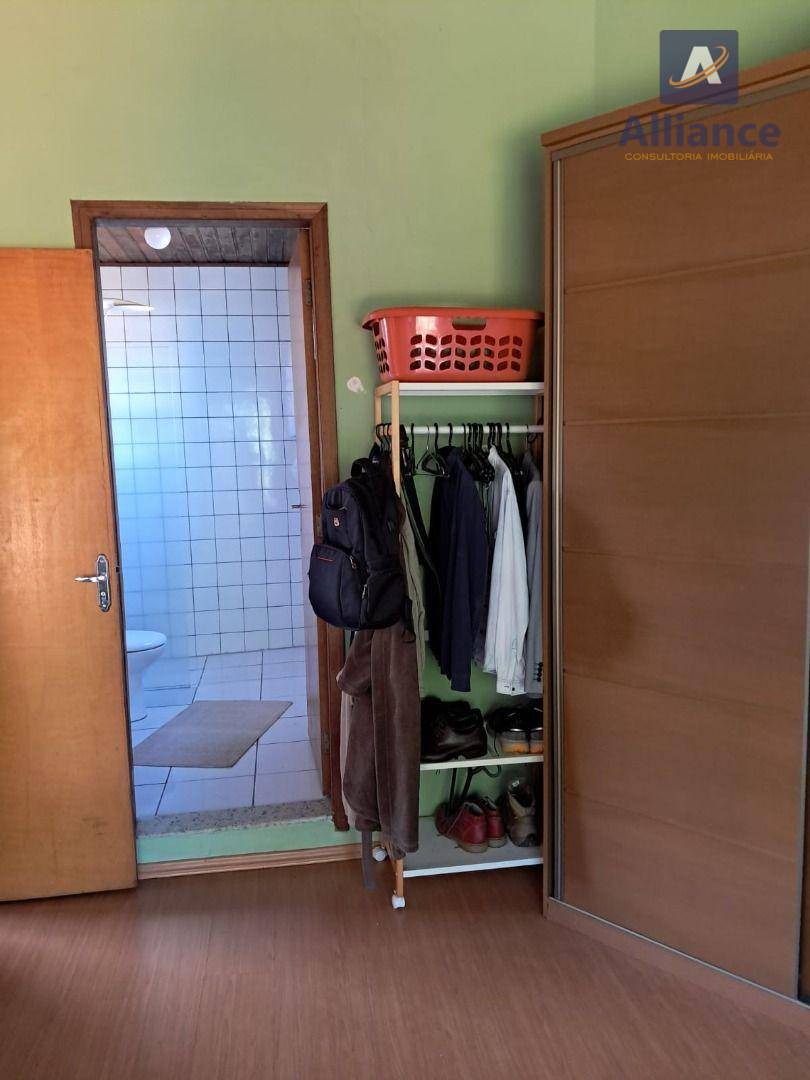 Chácara à venda com 4 quartos, 331m² - Foto 16