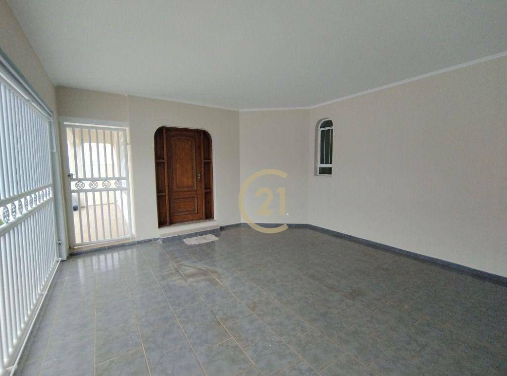 Casa à venda com 4 quartos, 260m² - Foto 6