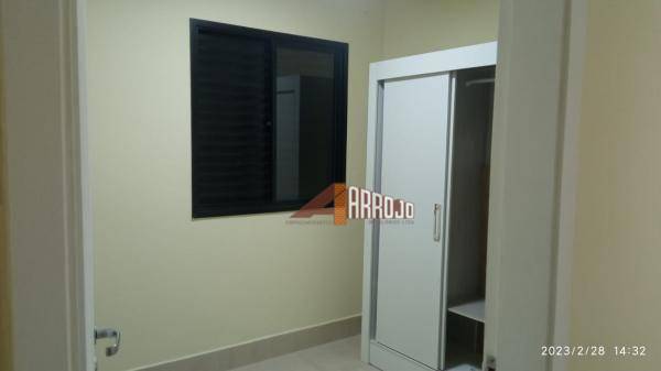 Apartamento à venda com 2 quartos, 56m² - Foto 1