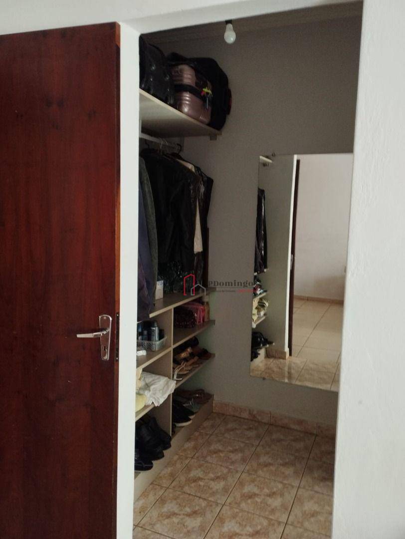 Chácara à venda com 3 quartos, 228m² - Foto 13