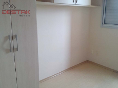 Apartamento para alugar com 3 quartos, 75m² - Foto 13