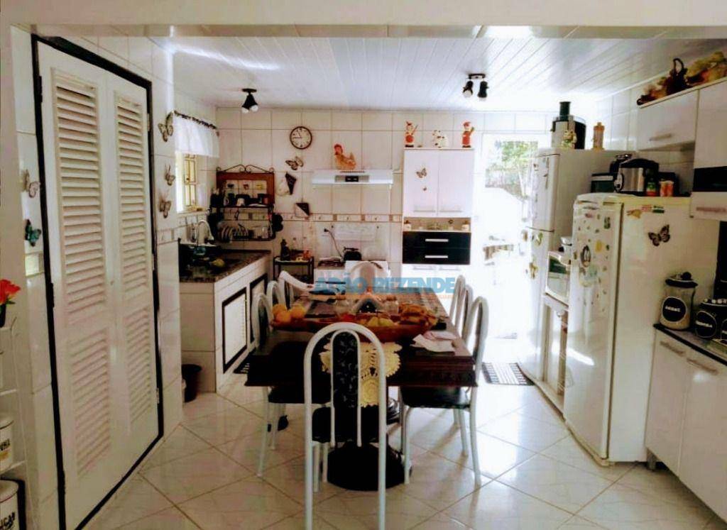 Casa à venda com 4 quartos, 166m² - Foto 23