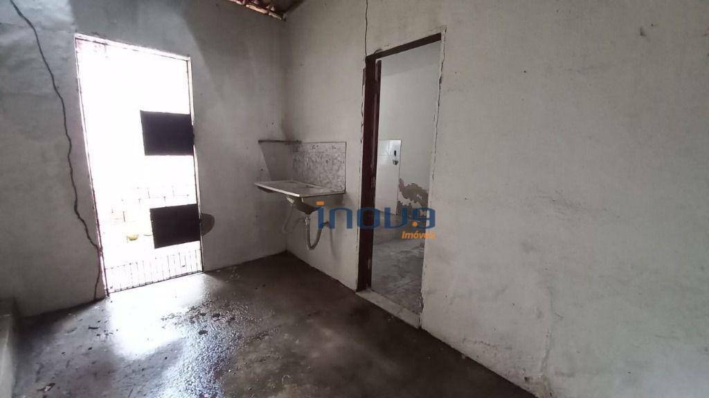 Casa para alugar com 3 quartos, 200M2 - Foto 12