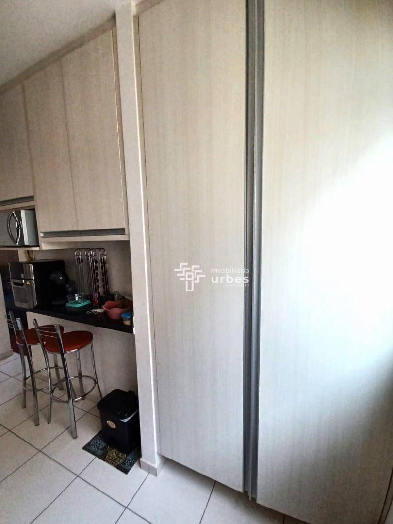 Apartamento à venda com 2 quartos, 60m² - Foto 5